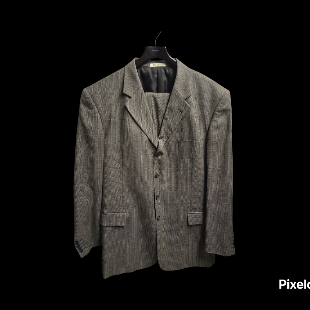 Mens Black mini-checked suit; size 46L GUC
